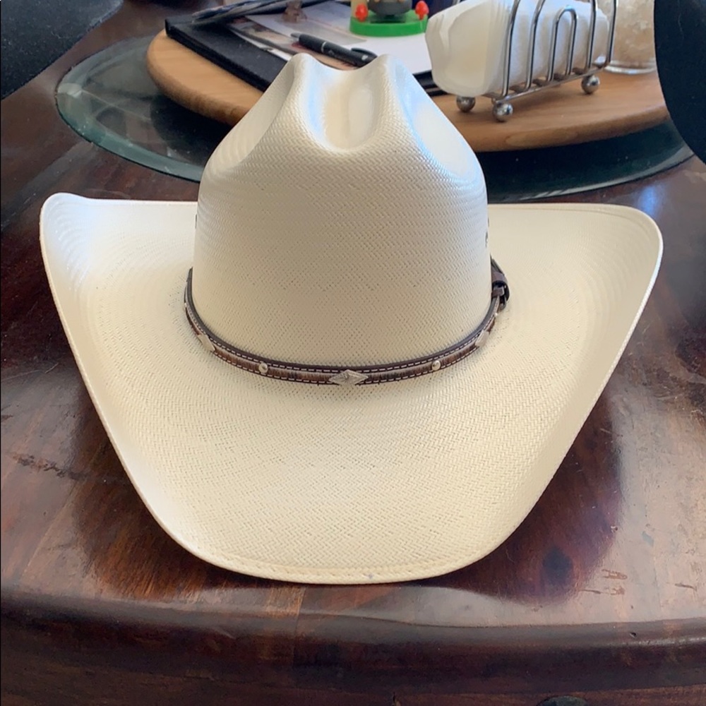 Larry Mahan. Milano hat company. Brand New